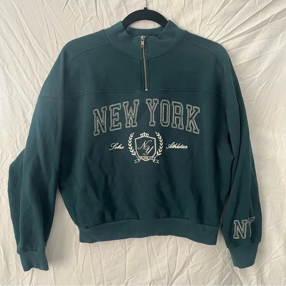 Preppy New York soho athletics Green Half-Zip Sweater - Picture 5 of 10